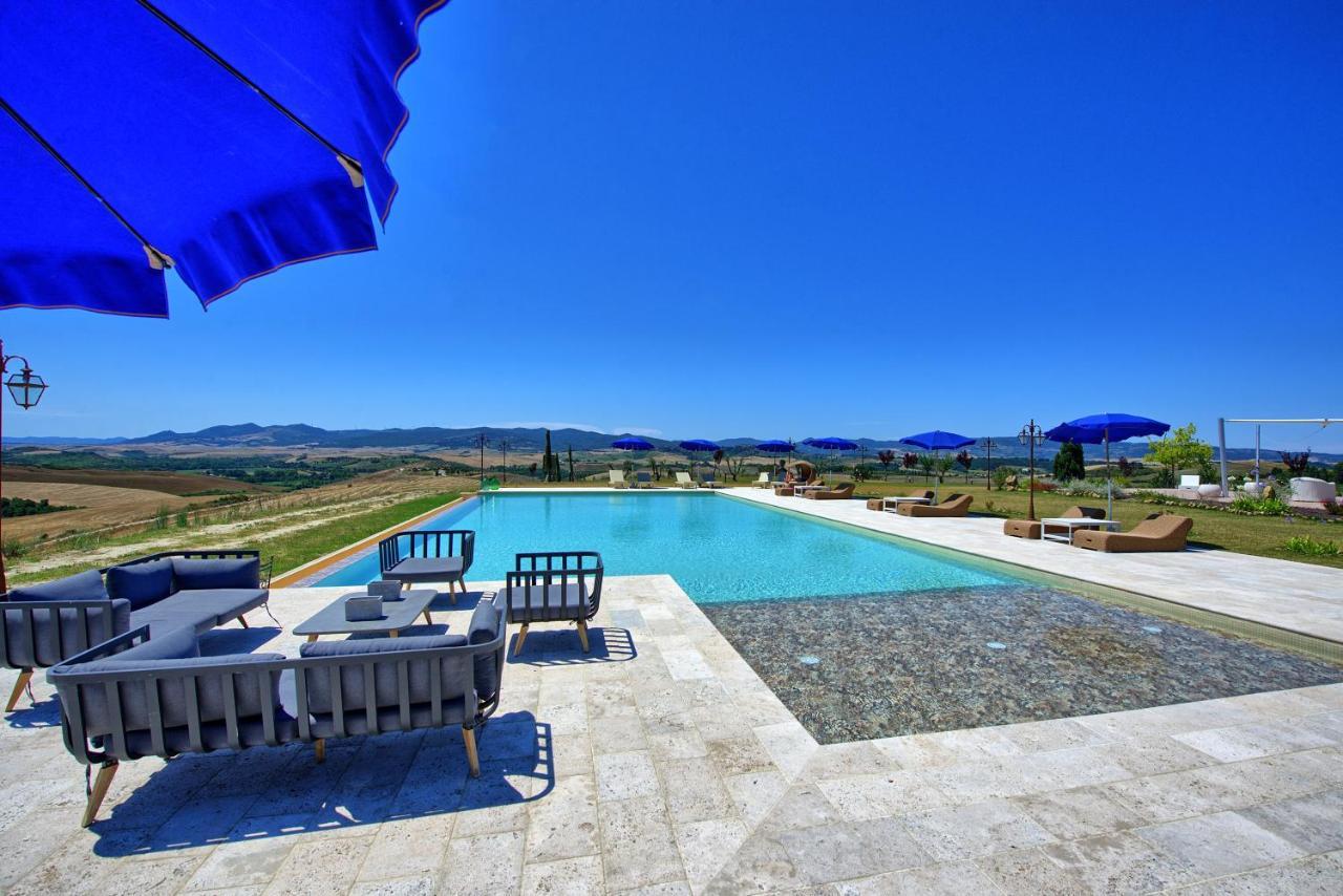 Villa Massimiliano By Posarellivillas Волтера Екстериор снимка