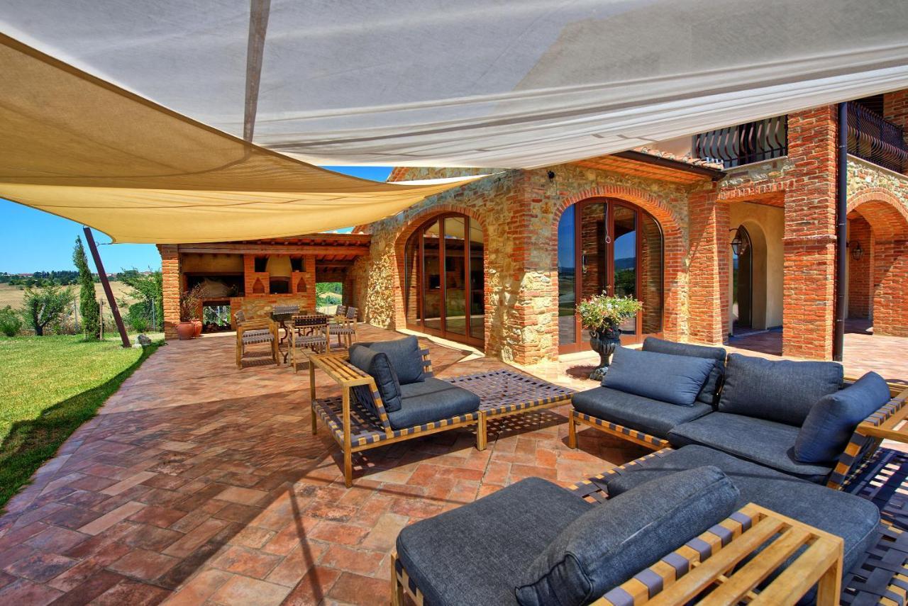 Villa Massimiliano By Posarellivillas Волтера Екстериор снимка