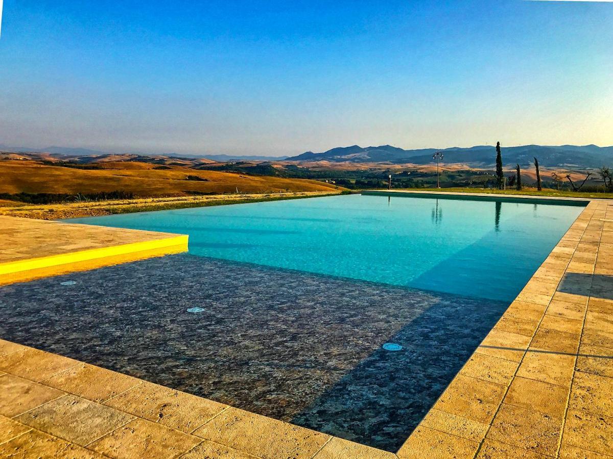 Villa Massimiliano By Posarellivillas Волтера Екстериор снимка