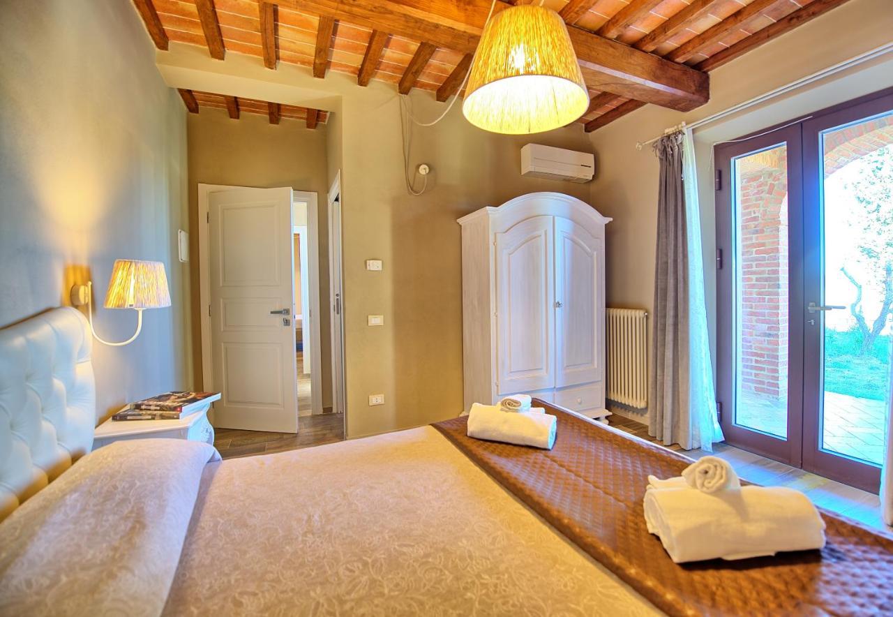 Villa Massimiliano By Posarellivillas Волтера Екстериор снимка